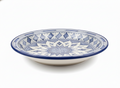 Grand Plat de Service Marocain en Poterie – Fait Main à Fès – Motifs Traditionnels Bleus